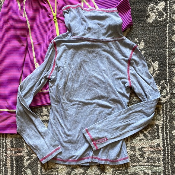 Zella Girl Striped Zip-Up and Light Weight Cowl Neck Long-asleep Tee - Picture 11 of 11